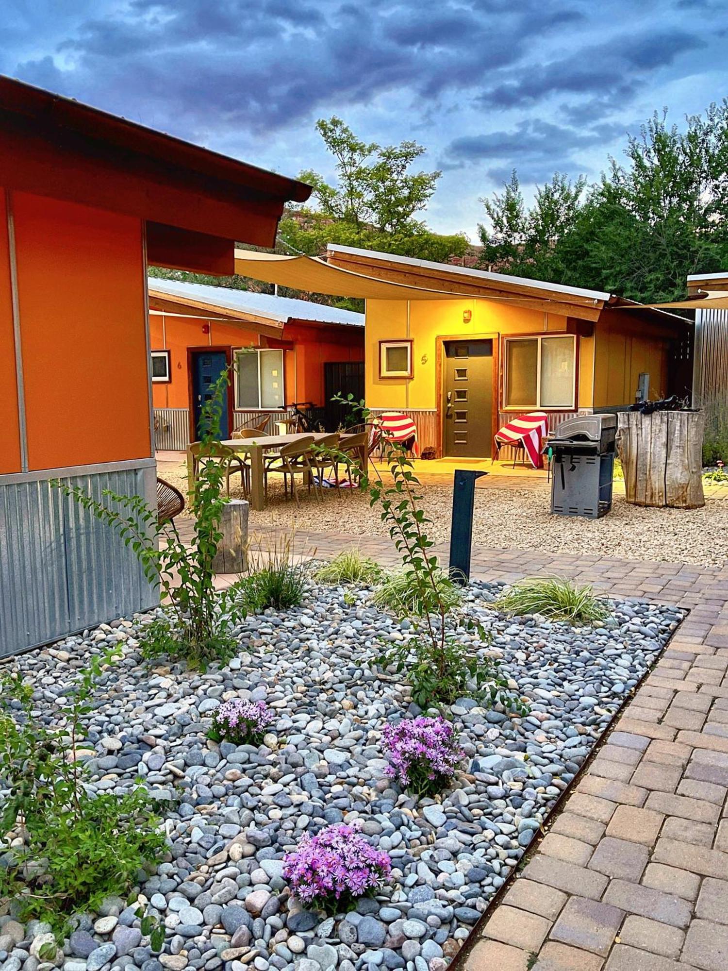 Downtown Kokopelli West 9 - Newly Remodeled Stylish Studio Moab Exterior photo